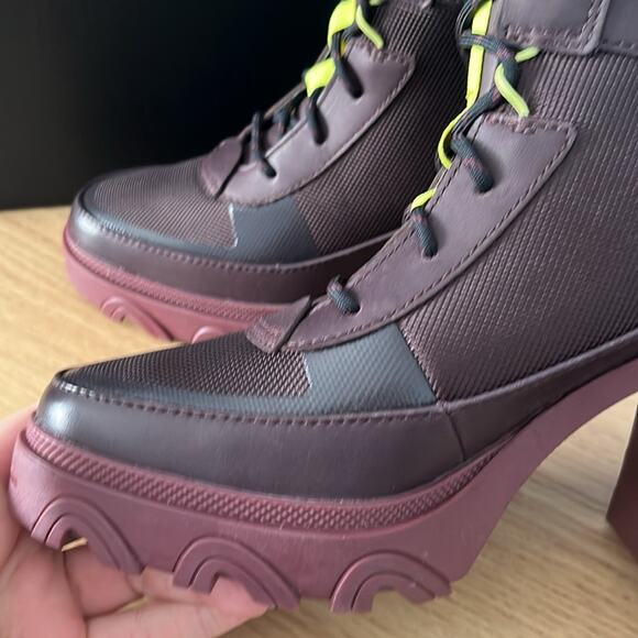 Sorel Womens Brex Heel Lace Bootie Size 7 - Picture 8 of 14